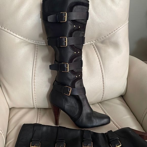 Ted Baker leather scallop boots size 6.5 US (4UK) worn once - Picture 1 of 3